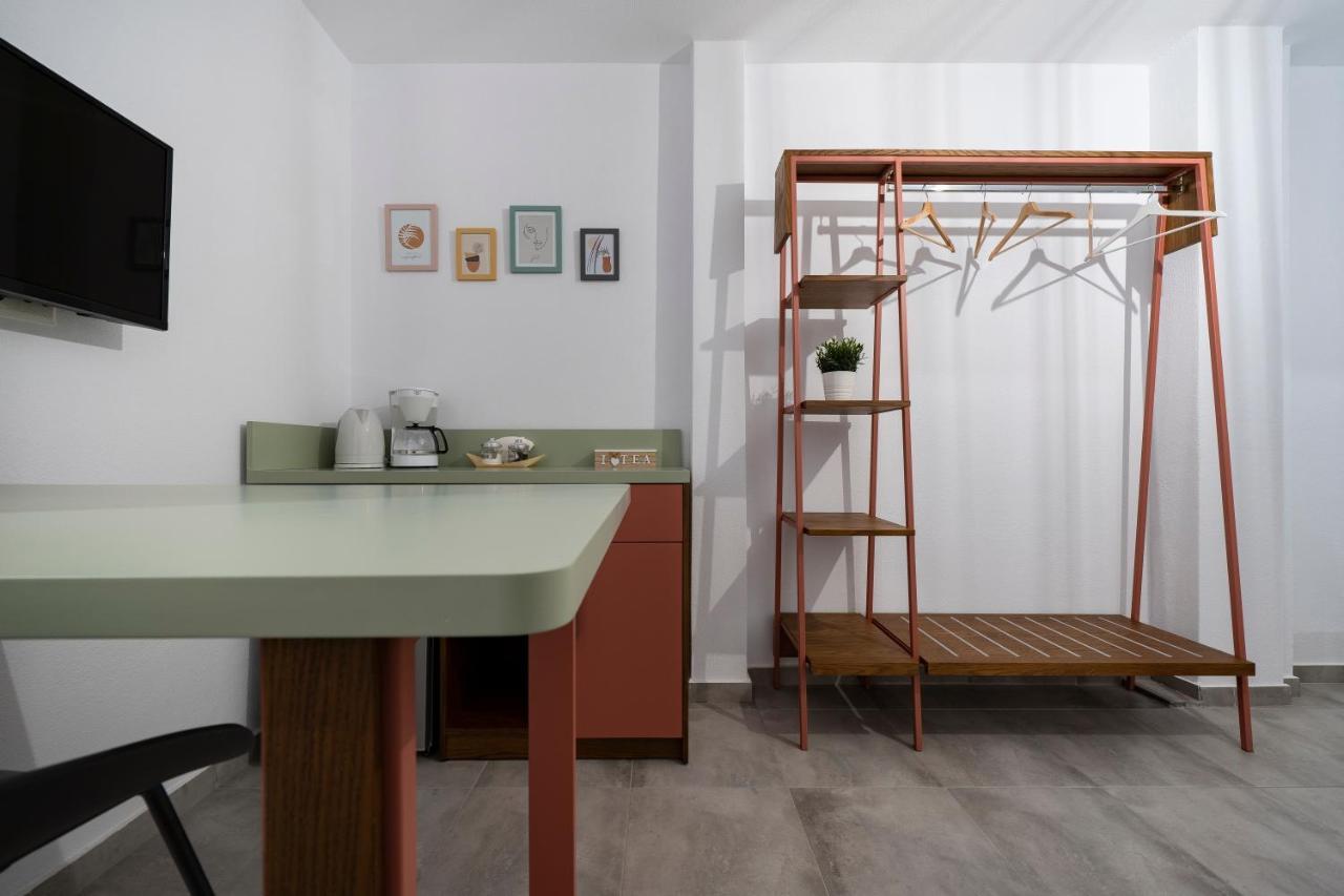 Hermes Design Suites Nea Iraklitsa Экстерьер фото